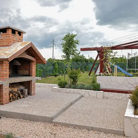 Holiday home Ena With Pool & Jacuzzi