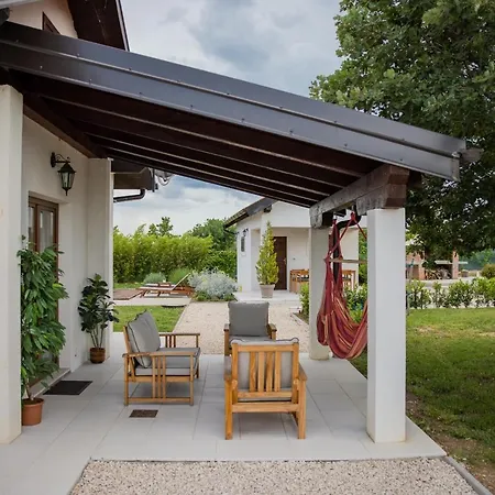 Ena With Pool & Jacuzzi *