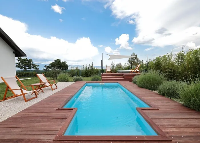 Ena With Pool & Jacuzzi