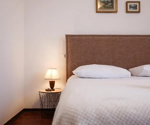 Ena With Pool & Jacuzzi * Donji Kasic